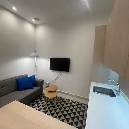Casa De Huespedes Almirante Madrid Apartment Exterior photo