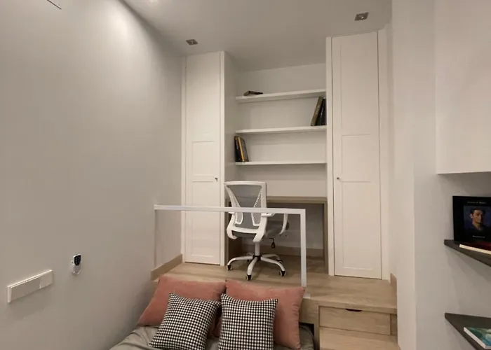 Casa De Huespedes Almirante Madrid
