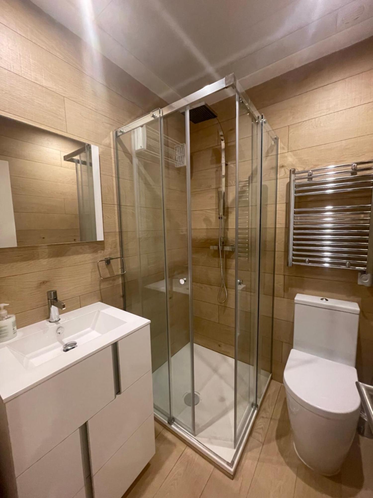 Casa De Huespedes Almirante Apartment Madrid